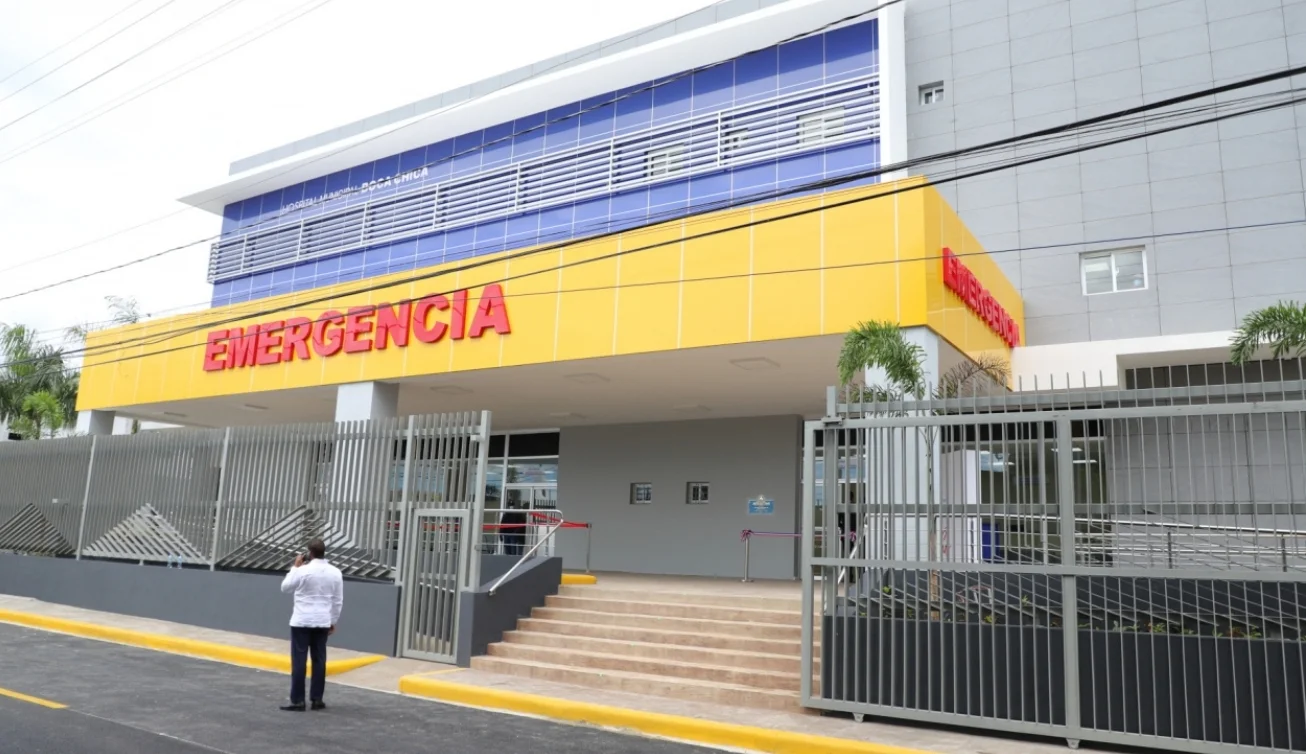 Pisos de Grado Médico y Asepsia Total — Hospital Municipal de Boca Chica, Boca Chica